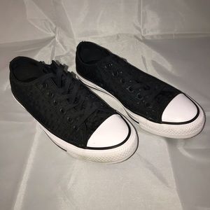 Converse Black Size 7
